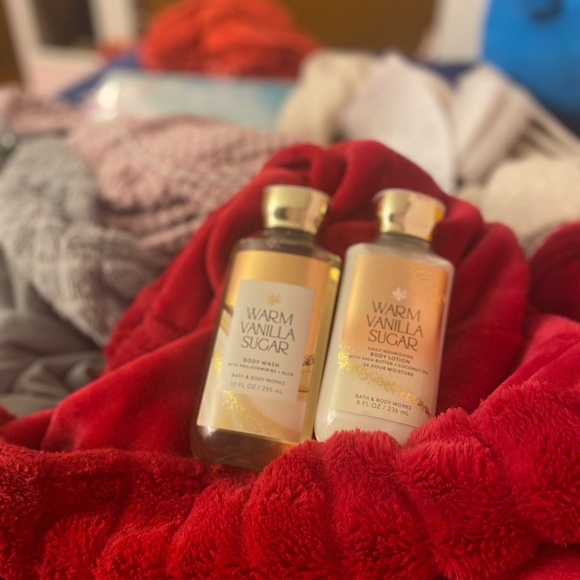 Bath and Body Works Warm Vanilla Sugar NWT Bundle - Picture 6 of 6